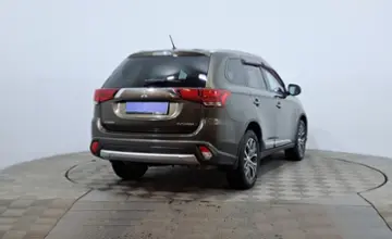 Mitsubishi Outlander 2015 года за 7 080 000 тг. в Астана