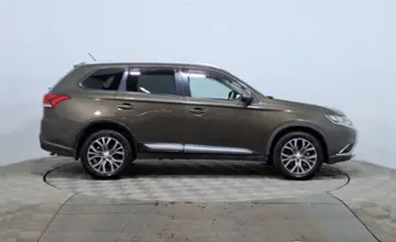 Mitsubishi Outlander 2015 года за 7 080 000 тг. в Астана фото 4