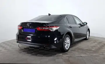Toyota Camry 2019 года за 9 550 000 тг. в Астана
