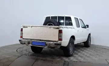 Nissan NP300 2007 года за 1 750 000 тг. в Астана