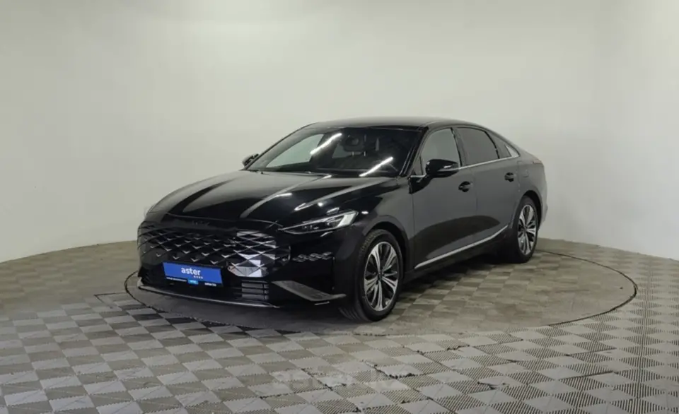 2023 Kia K8