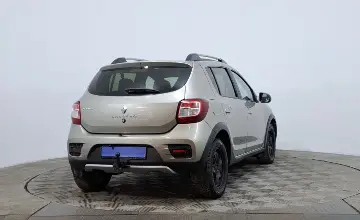 Renault Sandero 2016 года за 2 600 000 тг. в Астана