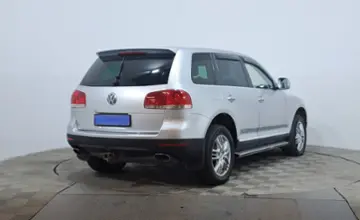 Volkswagen Touareg 2005 года за 4 190 000 тг. в Астана