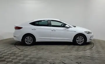 Hyundai Elantra 2018 года за 6 170 000 тг. в Алматы фото 4