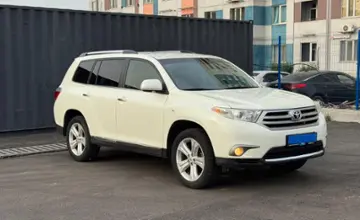 Toyota Highlander 2011 года за 10 990 000 тг. в Алматы фото 3