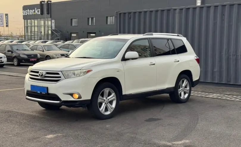 Toyota Highlander 2011 года за 10 990 000 тг. в Алматы