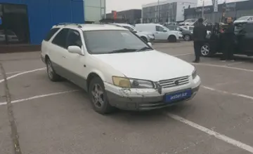 Toyota Camry 1998 года за 1 450 000 тг. в Алматы фото 2