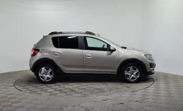 Renault Sandero 2016 года за 4 090 000 тг. в Алматы фото 4