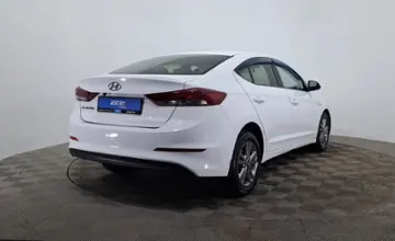 Hyundai Elantra 2017 года за 6 250 000 тг. в Астана