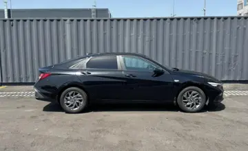 Hyundai Elantra 2023 года за 8 790 000 тг. в Алматы фото 4