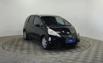 Honda Jazz 2010 года за 3 300 000 тг. в Алматы фото 3