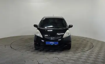 Honda Jazz 2010 года за 3 300 000 тг. в Алматы фото 2