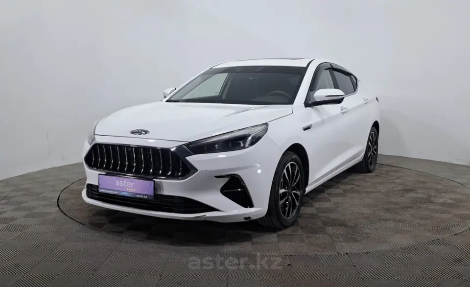 2022 JAC J7