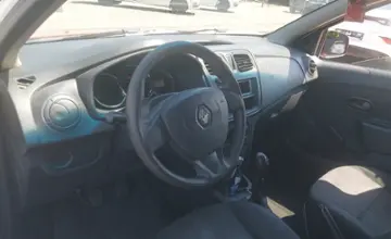 Renault Sandero 2018 года за 2 650 000 тг. в Алматы фото 5
