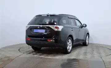 Mitsubishi Outlander 2013 года за 6 250 000 тг. в Астана