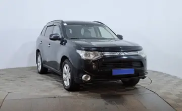 Mitsubishi Outlander 2013 года за 6 590 000 тг. в Астана фото 3
