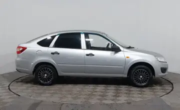 LADA (ВАЗ) Granta 2015 года за 2 590 000 тг. в Астана фото 4