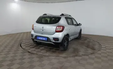 Renault Sandero 2016 года за 1 890 000 тг. в Шымкент