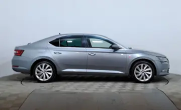 Skoda Superb 2018 года за 9 990 000 тг. в Астана фото 4