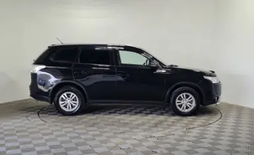 Mitsubishi Outlander 2015 года за 7 800 000 тг. в Алматы фото 4