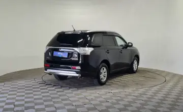 Mitsubishi Outlander 2015 года за 7 800 000 тг. в Алматы