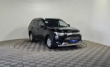 Mitsubishi Outlander 2015 года за 7 800 000 тг. в Алматы фото 3