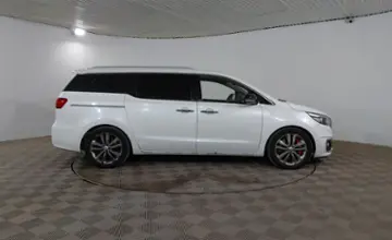 Kia Carnival 2017 года за 10 500 000 тг. в Шымкент фото 4