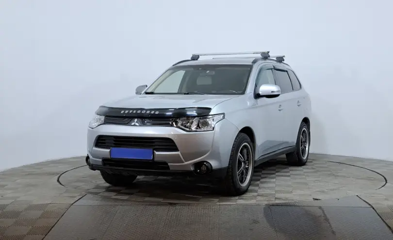Mitsubishi Outlander 2012 года за 5 990 000 тг. в Астана