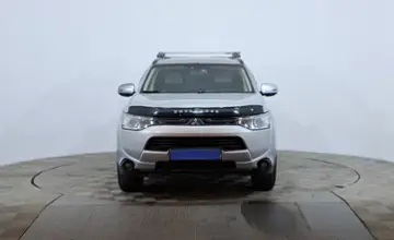 Mitsubishi Outlander 2012 года за 5 990 000 тг. в Астана фото 2