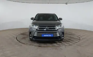 Toyota Highlander 2019 года за 16 400 000 тг. в Шымкент фото 2