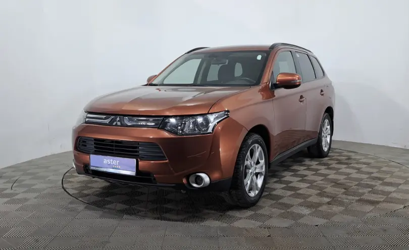 Mitsubishi Outlander 2012 года за 7 290 000 тг. в Астана