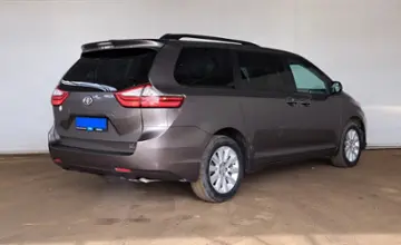 Toyota Sienna 2015 года за 11 800 000 тг. в Кызылорда