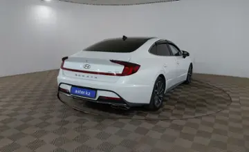 Hyundai Sonata 2019 года за 8 990 000 тг. в Шымкент