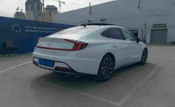 Hyundai Sonata 2019 года за 8 990 000 тг. в Шымкент фото 3