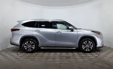 Toyota Highlander 2020 года за 17 990 000 тг. в Астана фото 4