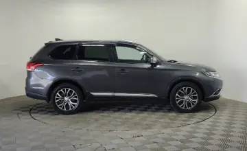 Mitsubishi Outlander 2017 года за 8 490 000 тг. в Алматы фото 4