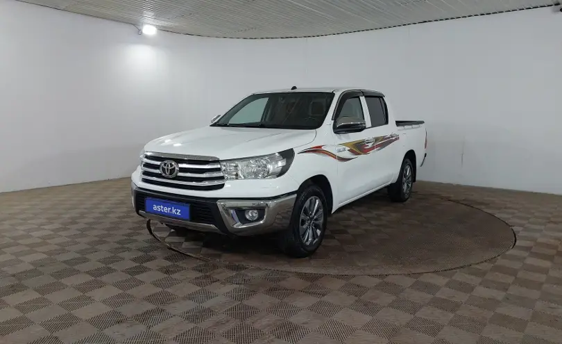 Toyota Hilux 2022 года за 16 990 000 тг. в Шымкент