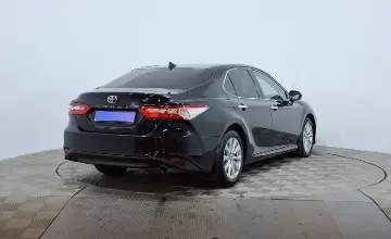 Toyota Camry 2019 года за 13 490 000 тг. в Астана
