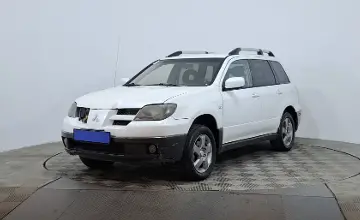 Mitsubishi Outlander 2003 года за 1 800 000 тг. в Астана фото 1