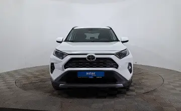 Toyota RAV4 2021 года за 13 890 000 тг. в Астана фото 2
