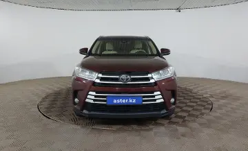 Toyota Highlander 2018 года за 14 000 000 тг. в Шымкент фото 2