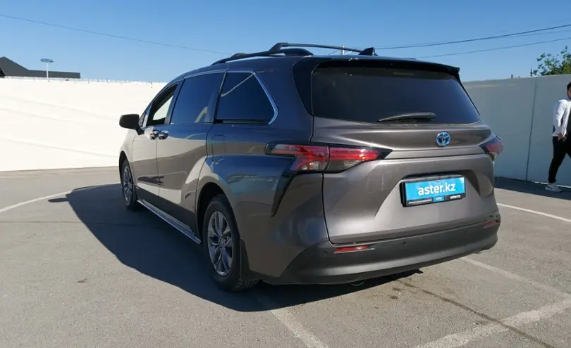Toyota Sienna 2021 года за 22 000 000 тг. в Шымкент фото 4