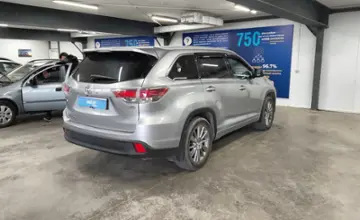 Toyota Highlander 2014 года за 14 700 000 тг. в Астана фото 3