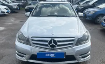 Mercedes-Benz C-Класс 2012 года за 9 000 000 тг. в Астана фото 2