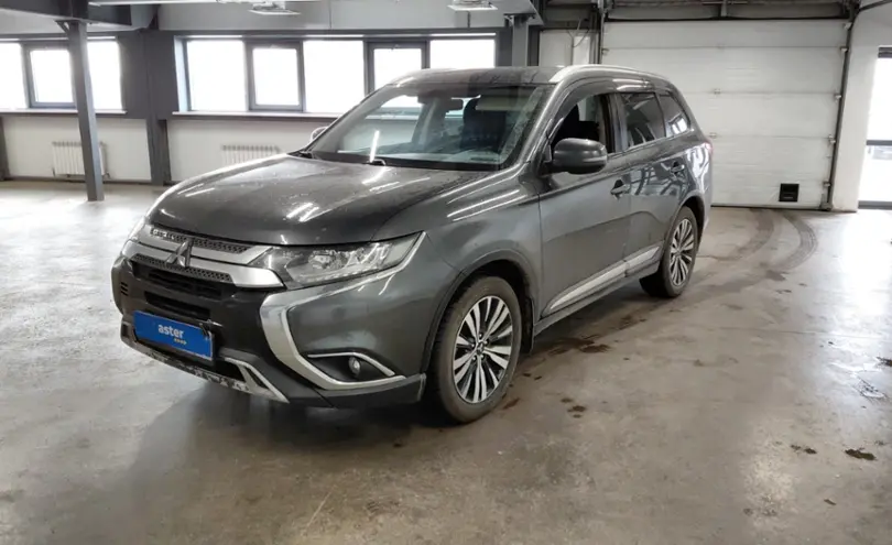 Mitsubishi Outlander 2020 года за 9 000 000 тг. в Астана