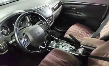 Mitsubishi Outlander 2020 года за 9 000 000 тг. в Астана фото 5