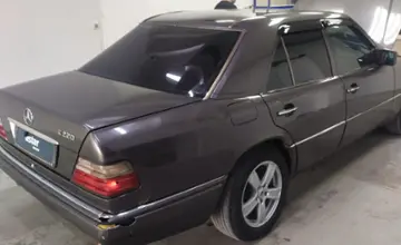 Mercedes-Benz E-Класс 1994 года за 1 500 000 тг. в Павлодар