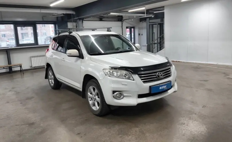 Toyota RAV4 2011 года за 8 000 000 тг. в Астана фото 2