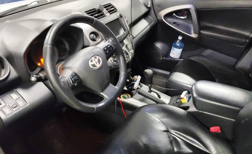 Toyota RAV4 2011 года за 8 000 000 тг. в Астана фото 5