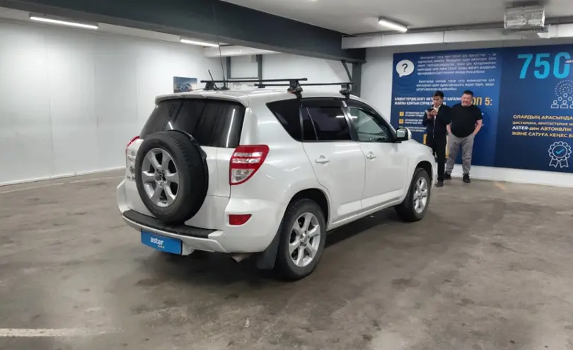 Toyota RAV4 2011 года за 8 000 000 тг. в Астана фото 3
